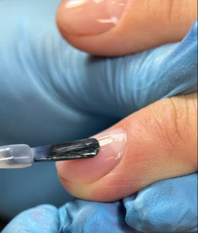 Маникюр + Лечебное восстановление ногтей EMI (аналог IBX)