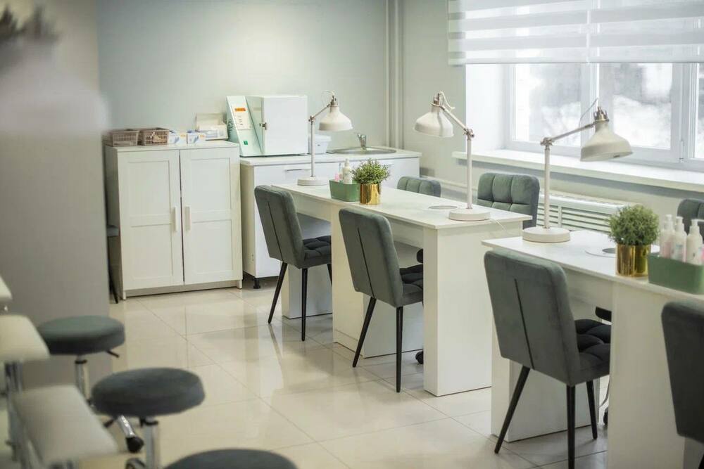 naraschivanie-i-ukreplenie-nogtej-6